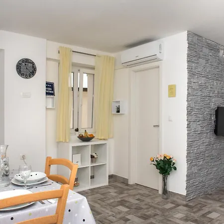 Studio Bilic Apartment Sibenik