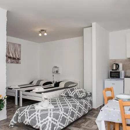 Apartment Studio Bilic